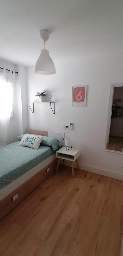 El Palo Cosy, 200 M From The Beach Apartment Малага Екстериор снимка