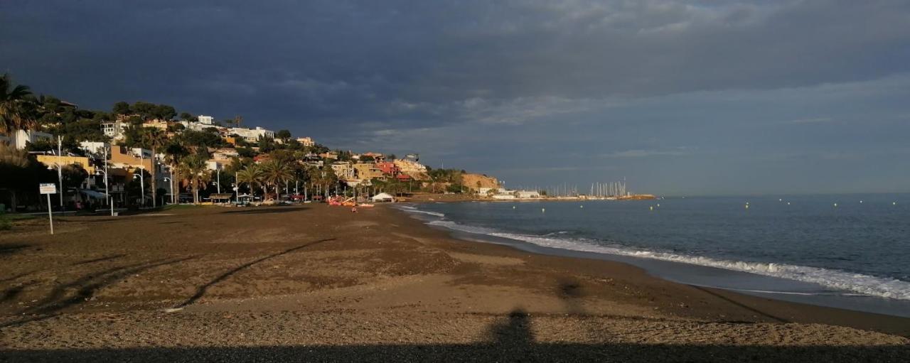 El Palo Cosy, 200 M From The Beach Apartment Малага Екстериор снимка